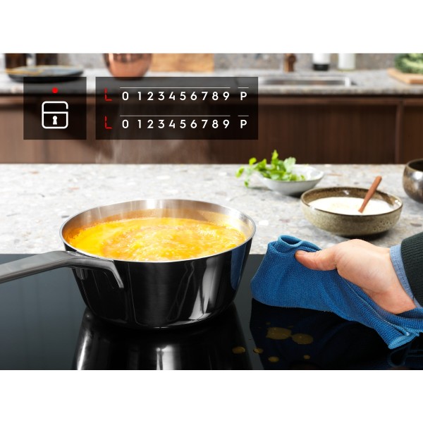 Фото - Комплект техники Electrolux Духовой шкаф + Варочная панель Electrolux EOF3H50BK + EIB60420CK